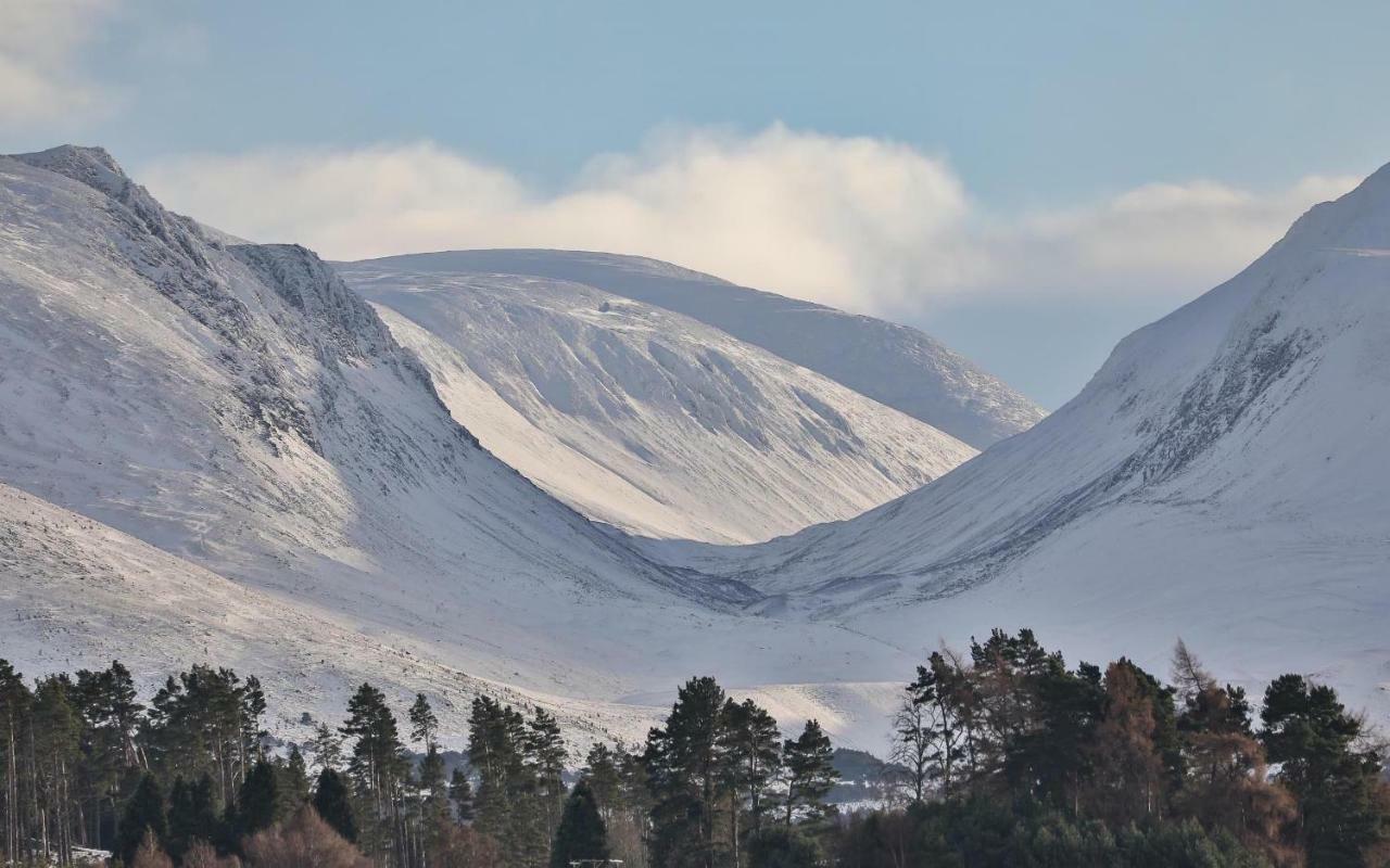 Honeydukes Holiday Lodge, Boat Of Garten, Aviemore Bagian luar foto